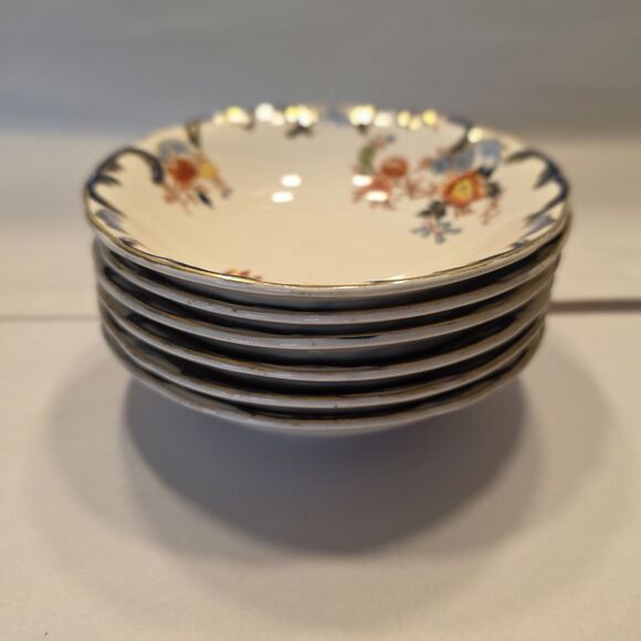 Antique (1896-1920) John Maddock & Sons Royal Ivory Gladstone 6 Berry Bowls - Picture 1 of 16